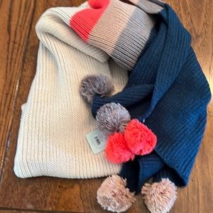 Brand new rock flower paper Pom Pom color block scarf